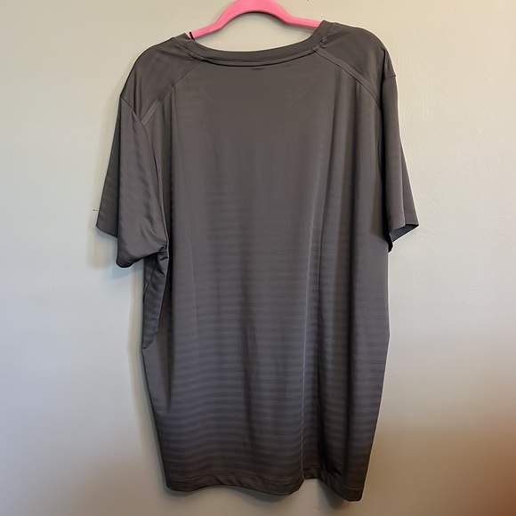 RHONE SWIFT SHORT SLEEVE 2.0 - Picture 5 of 12